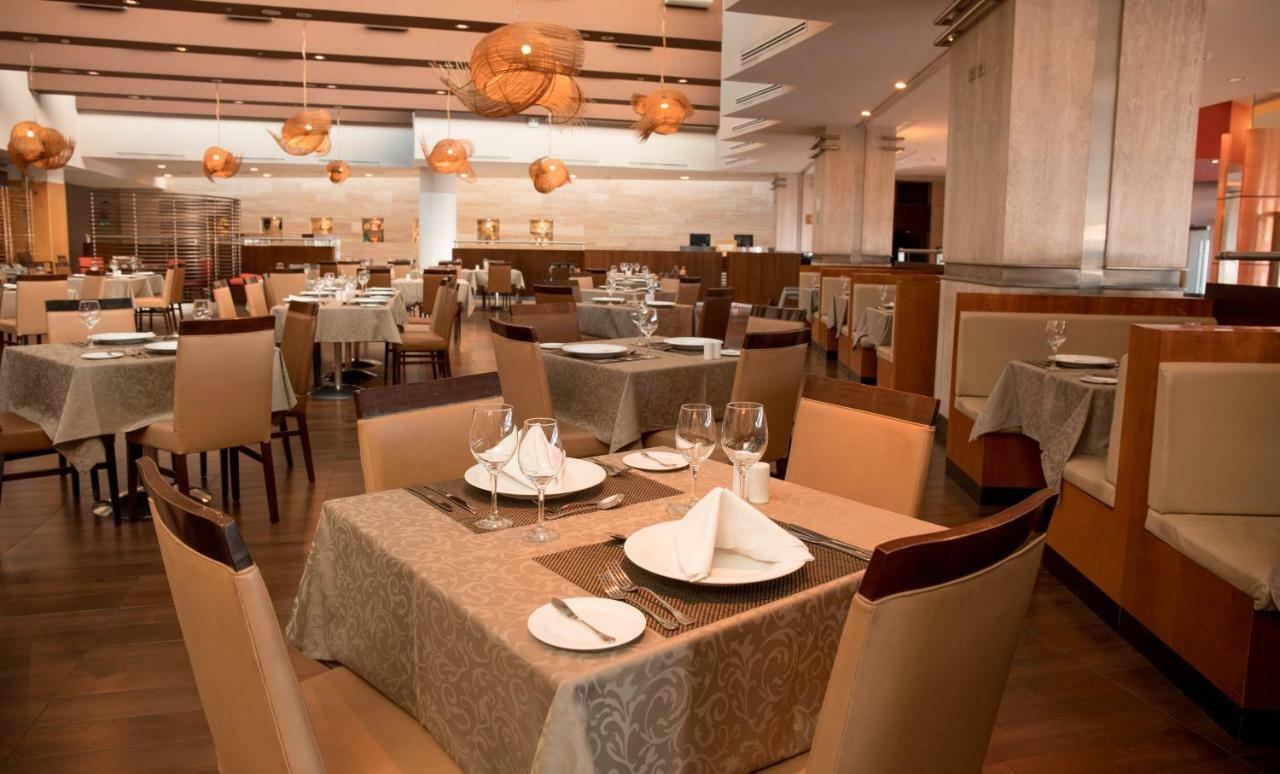 Mds Hotel كالاما المظهر الخارجي الصورة The interior of the restaurant